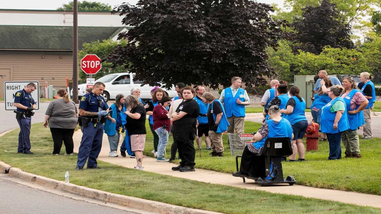 Chaos at Walmart: Michigan Community Stunned After Random Knife Attack Leaves 11 Injured