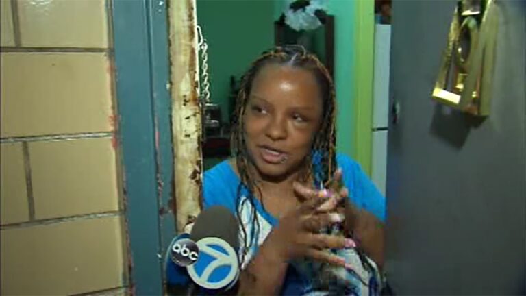 57-Year-Old Woman Injured in Subway Slashing Near Grand Central, Police Investigate