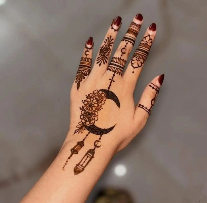 Bold & Minimal Contrast Moon Mehndi Designs