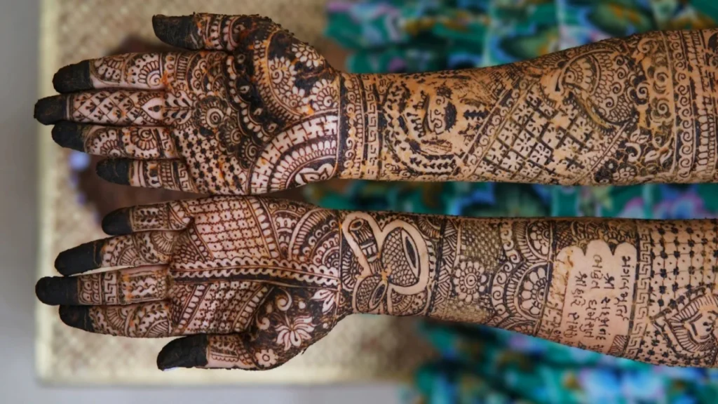 Minimal Bridal Mehndi