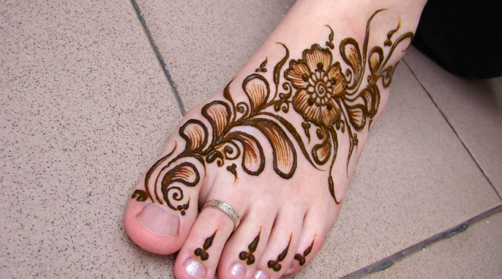 Toe-Focused Mehndi Design